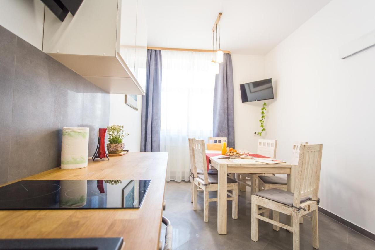Fogra Travel Apartament *